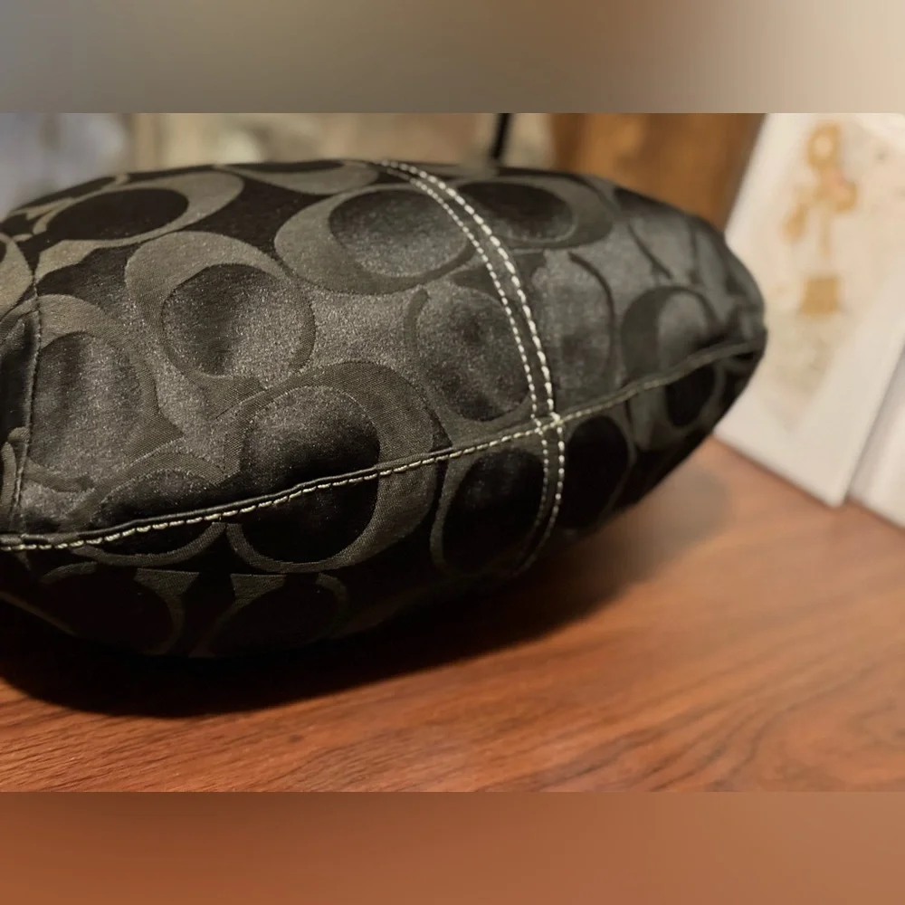 Coach Zoe Large Hobo (Signature Black) EUC - Picture 8 of 14